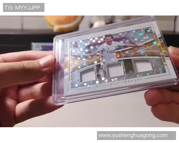 寻找足球巨星，拆开球星卡，开启你的收藏之旅与精彩瞬间