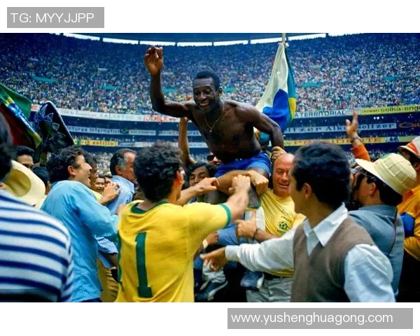 足球场上的十大传奇巨星风采 展现足坛无与伦比的辉煌瞬间